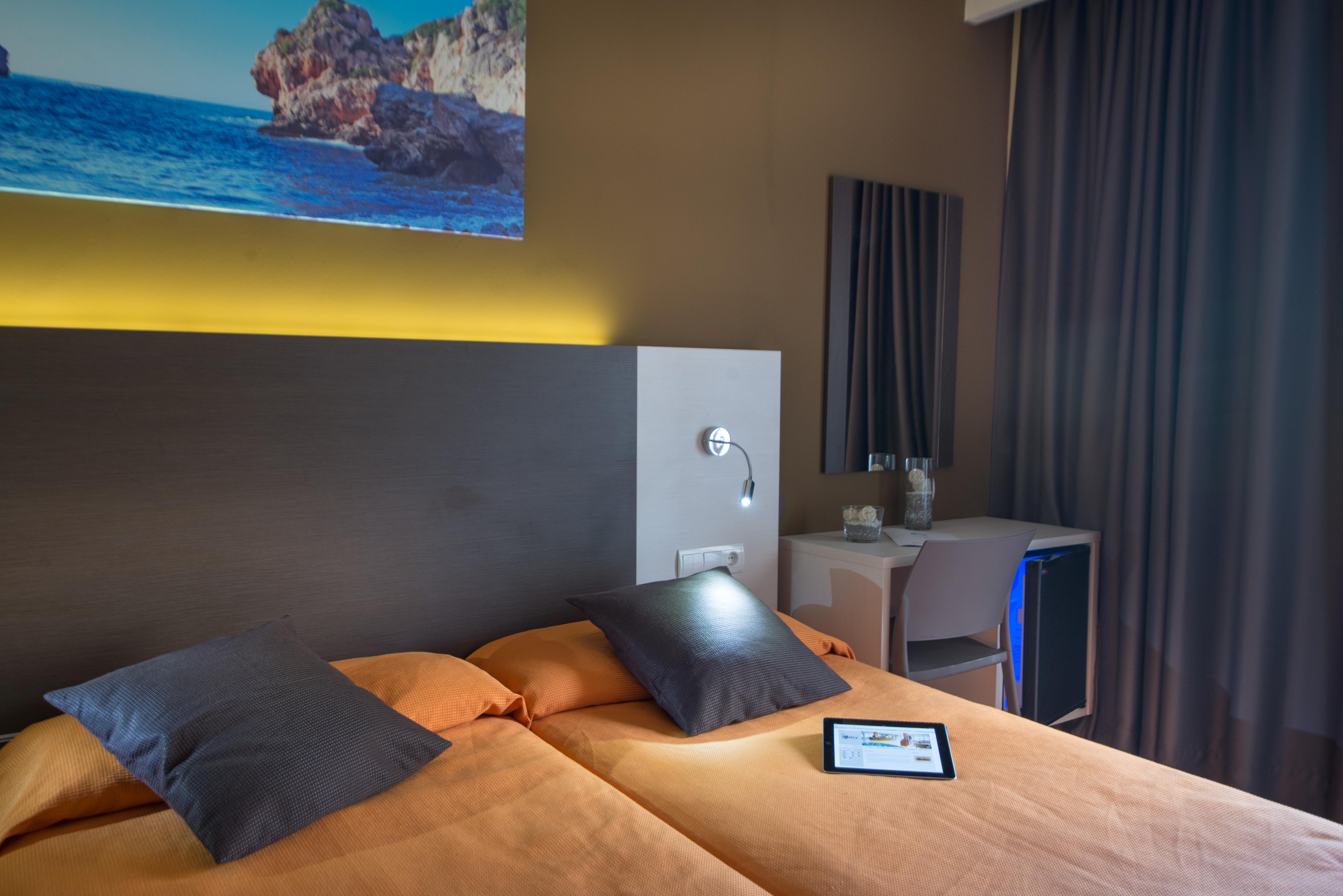 Abelux Hotel Palma de Mallorca Bagian luar foto