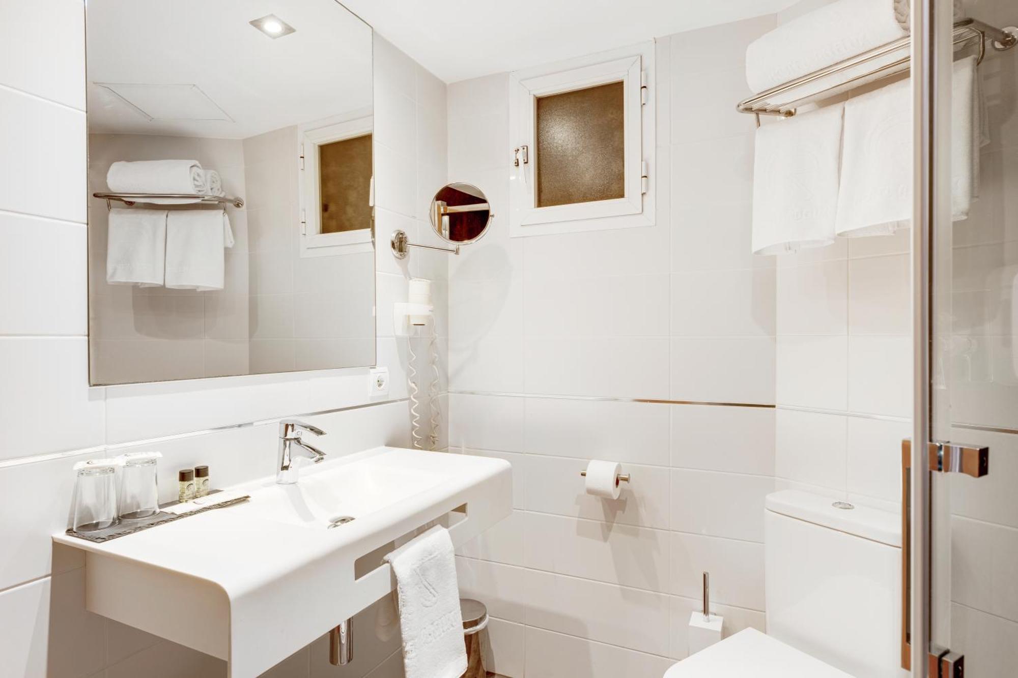 Abelux Hotel Palma de Mallorca Bagian luar foto